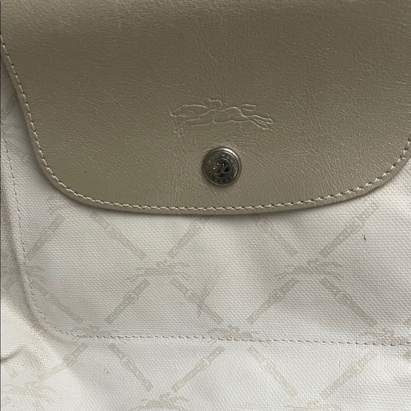 Longchamp White and Tan Tote Bag - Picture 2 of 8